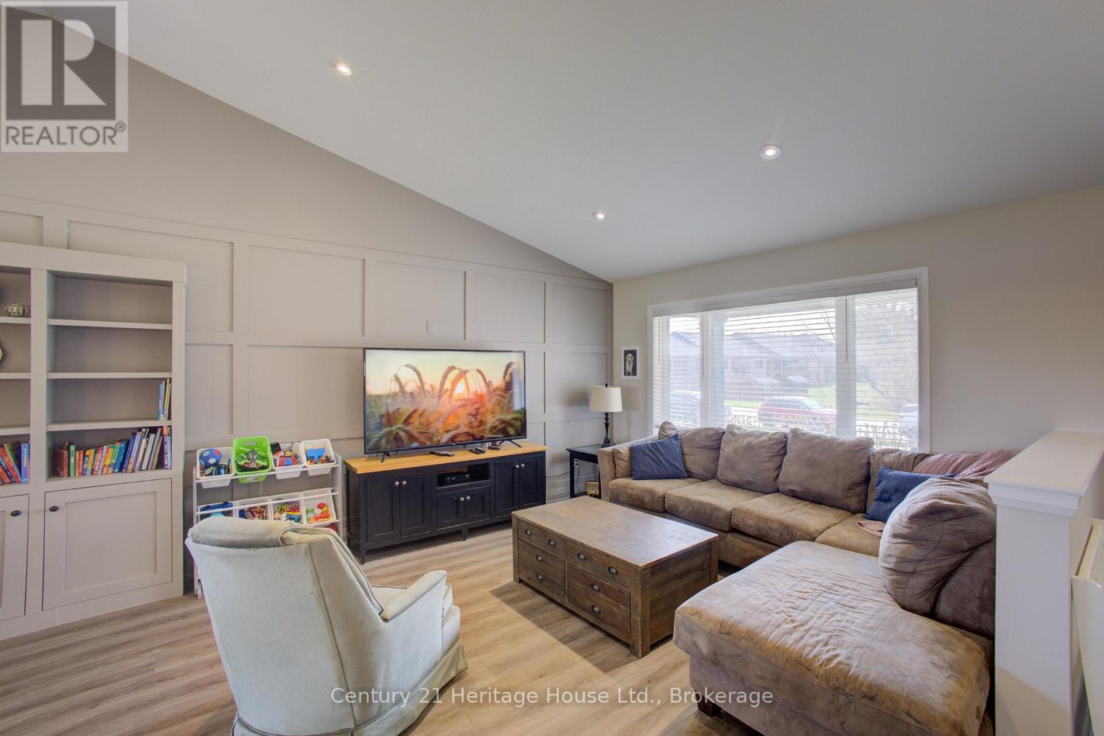 114 Jackson Street, West Grey, Ontario  N0G 1R0 - Photo 8 - X13046694