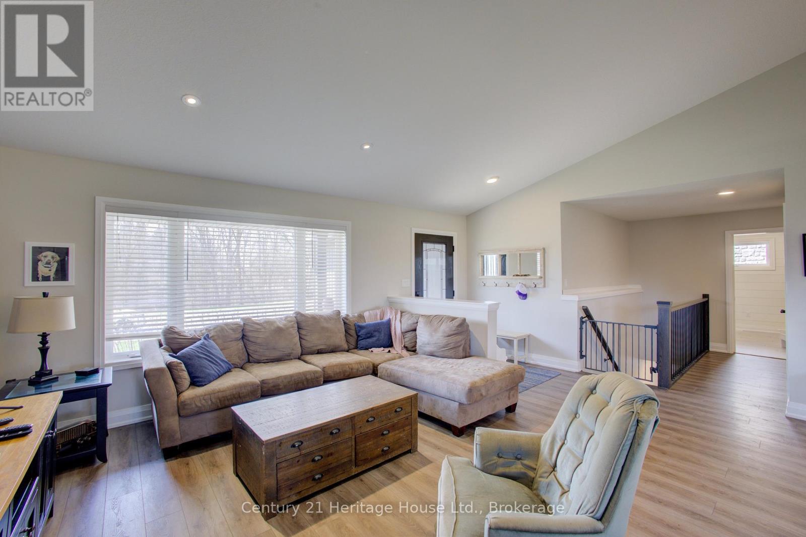 114 Jackson Street, West Grey, Ontario  N0G 1R0 - Photo 9 - X13046694