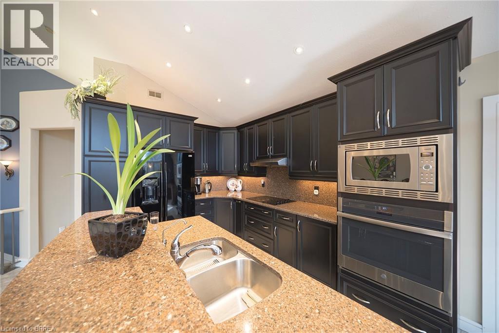 422 Powerline Road Unit# 21, Brantford, Ontario  N3R 8A1 - Photo 11 - 40808587