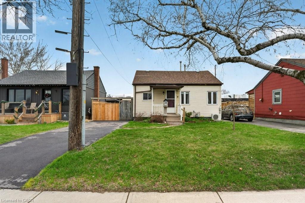 5 Mahony Avenue, Hamilton, Ontario  L8H 3C3 - Photo 2 - 40819556