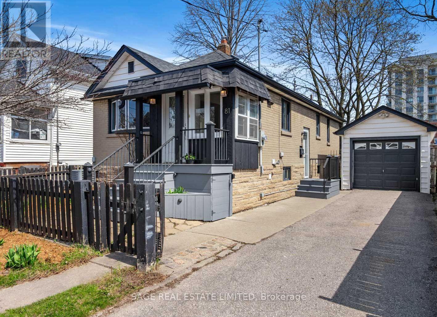 81 Mcintosh Street, Toronto, Ontario  M1N 3Y6 - Photo 2 - E13046680