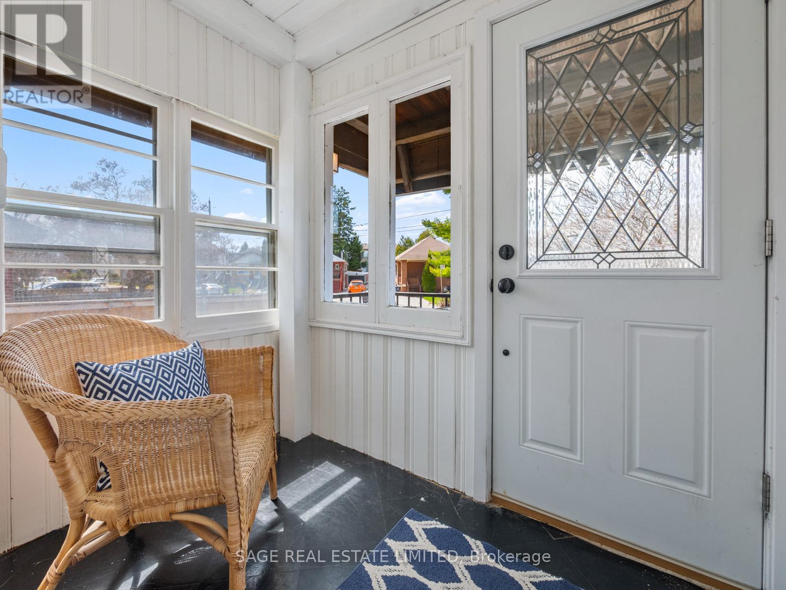 81 Mcintosh Street, Toronto, Ontario  M1N 3Y6 - Photo 3 - E13046680