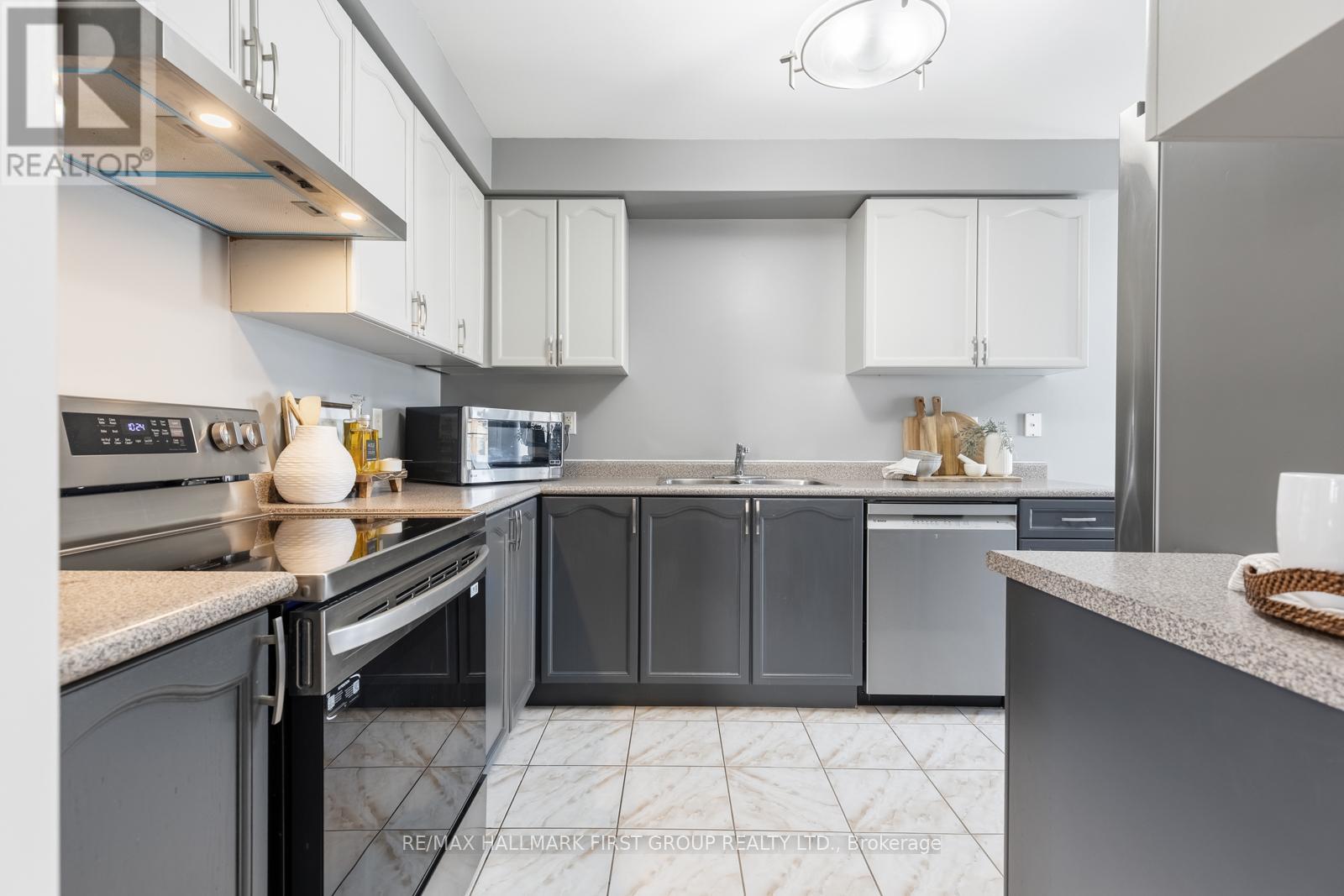 124 Brooking Street, Clarington, Ontario  L1C 5L4 - Photo 5 - E13046696