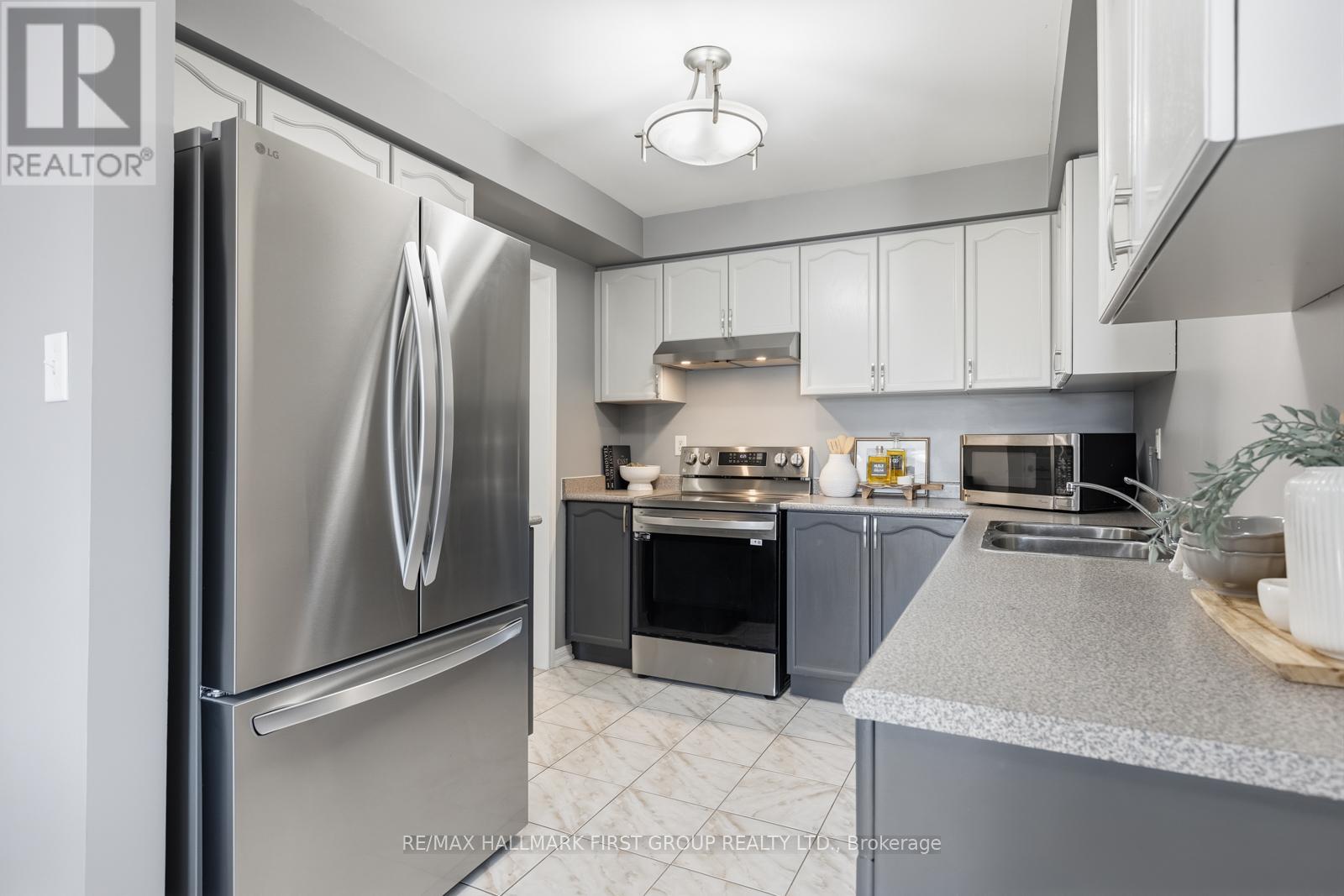 124 Brooking Street, Clarington, Ontario  L1C 5L4 - Photo 6 - E13046696