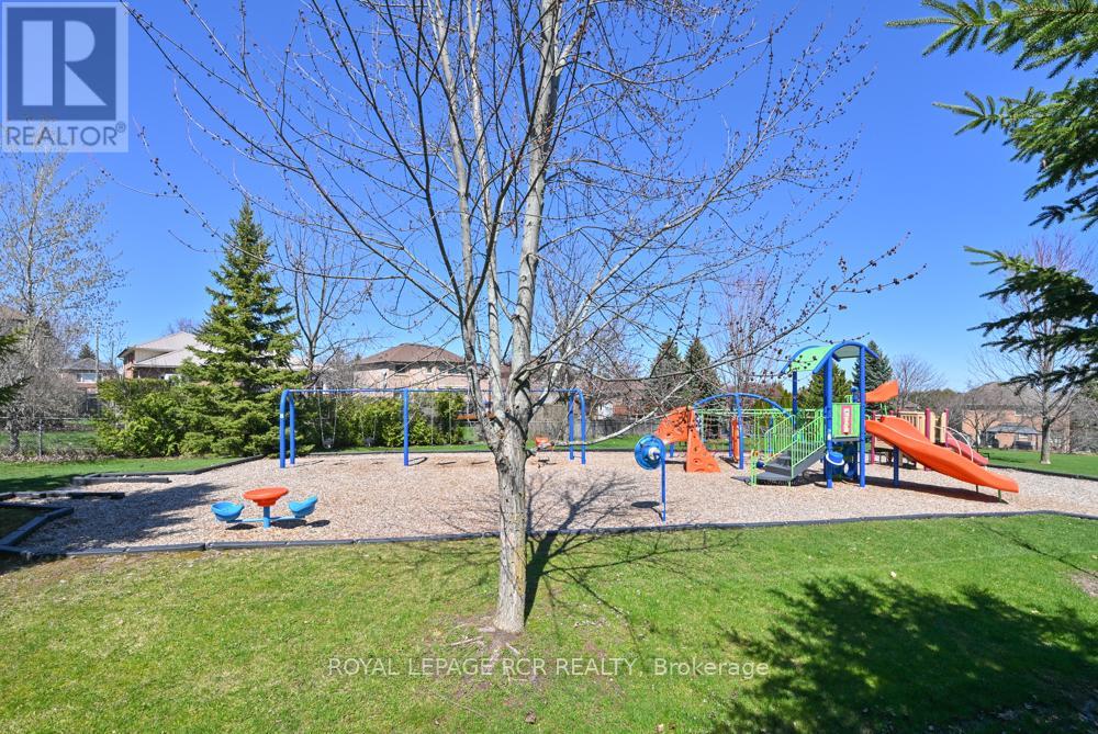 29 Depeuter Crescent, Bradford West Gwillimbury, Ontario  L3Z 3A3 - Photo 39 - N12828416