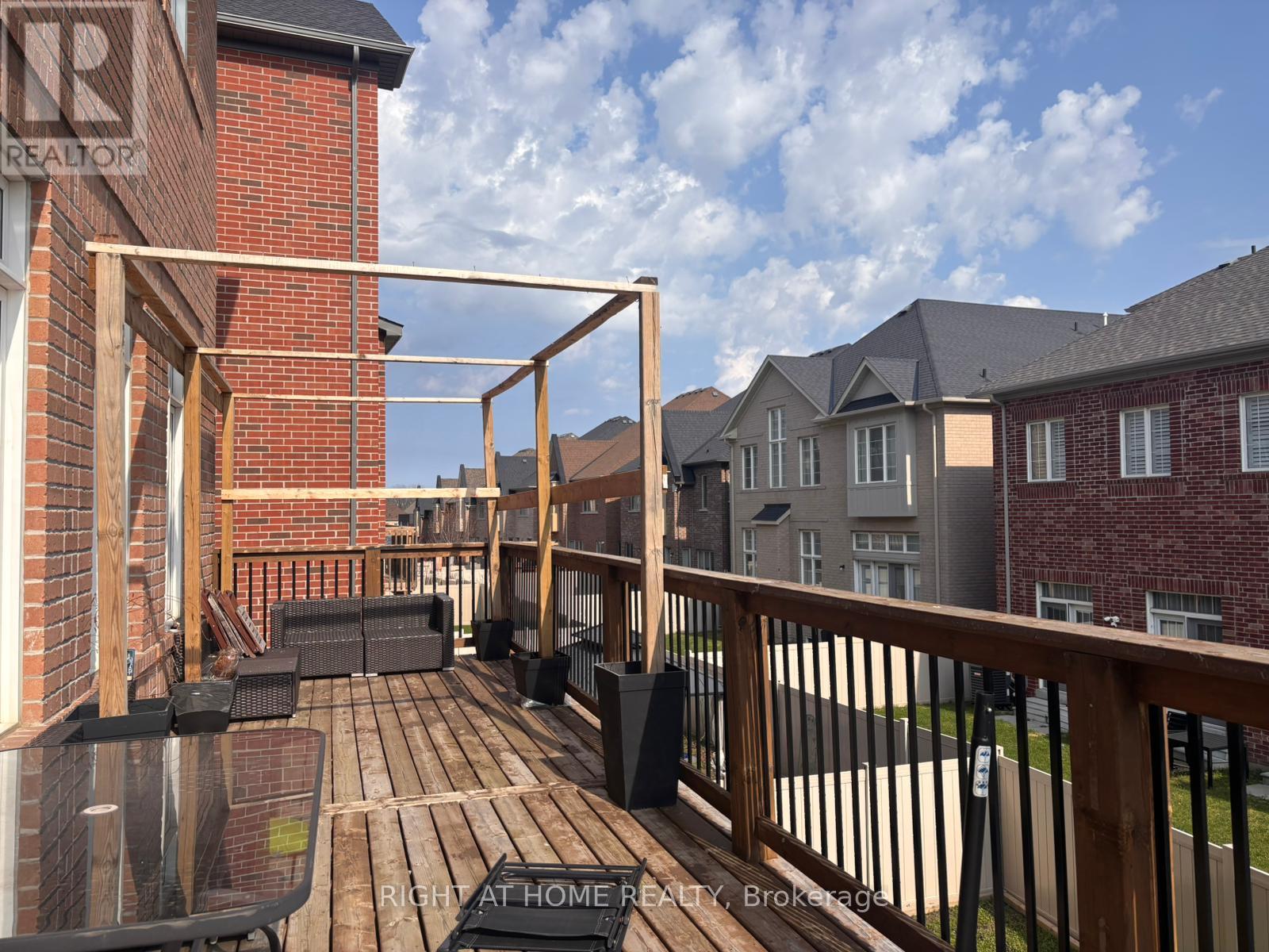 9 - 9 Strawcutter Gate, Vaughan, Ontario  L6A 4Y5 - Photo 34 - N13023460