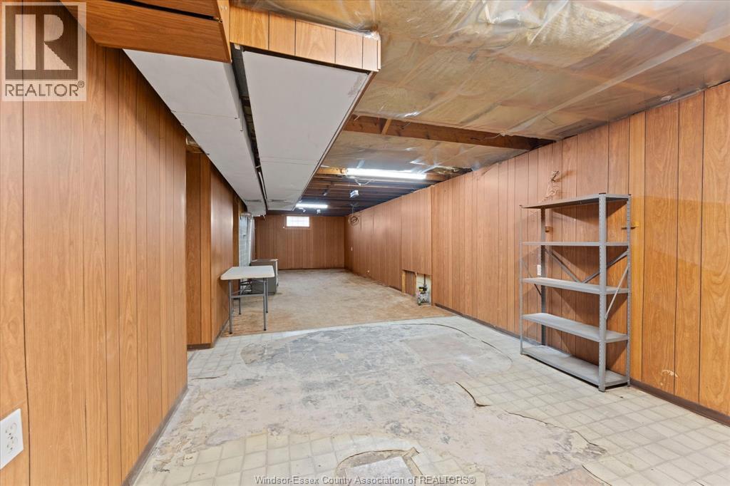 4045 Dougall, Windsor, Ontario  N9G 1X4 - Photo 27 - 26009221