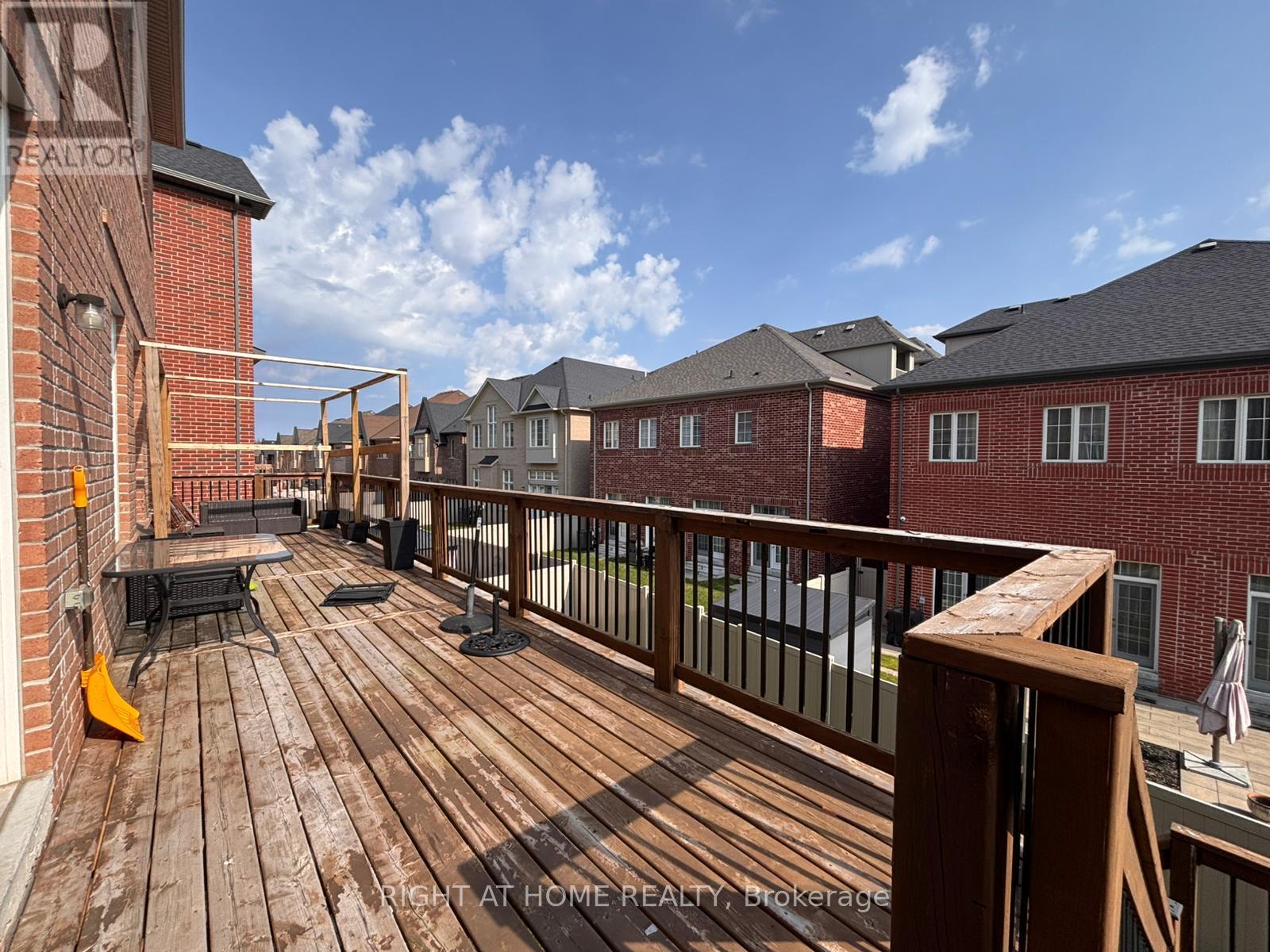 9 - 9 Strawcutter Gate, Vaughan, Ontario  L6A 4Y5 - Photo 35 - N13023460