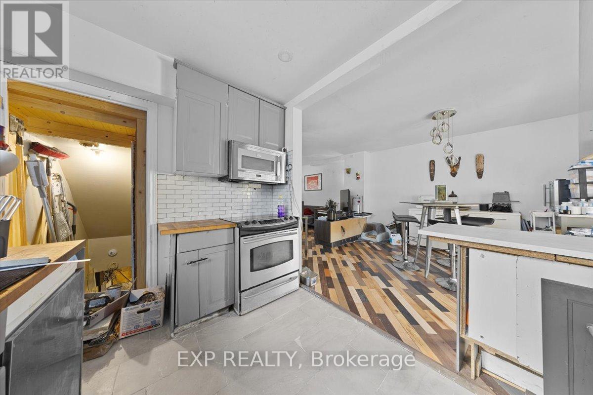 297 Cyr Avenue, Ottawa, Ontario  K1L 7N6 - Photo 11 - X12979062