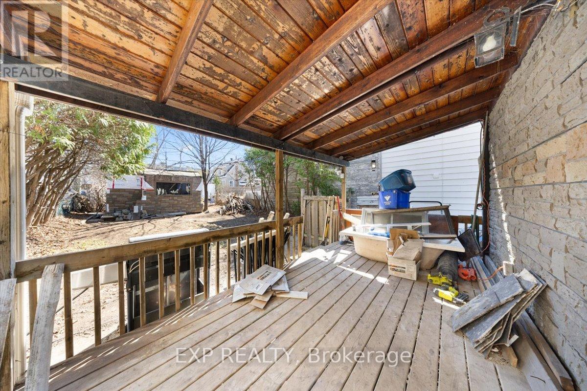 297 Cyr Avenue, Ottawa, Ontario  K1L 7N6 - Photo 12 - X12979062