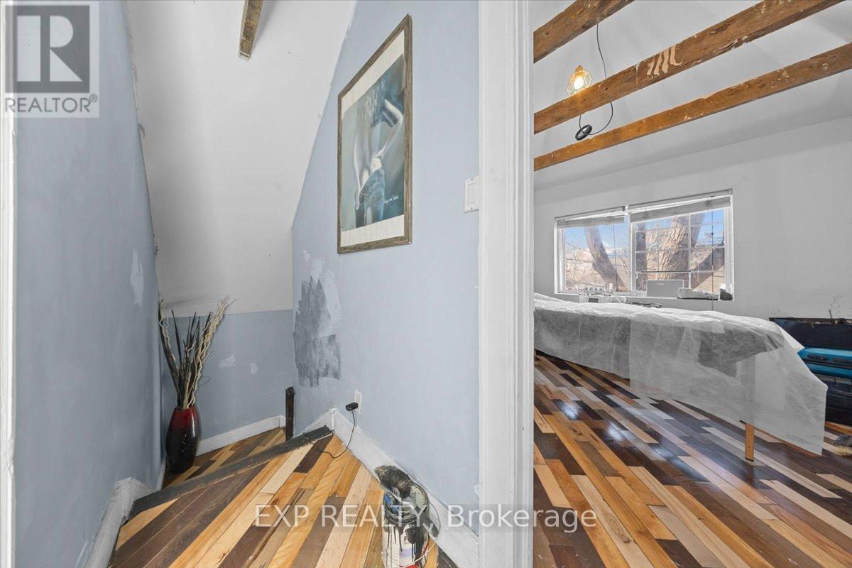 297 Cyr Avenue, Ottawa, Ontario  K1L 7N6 - Photo 16 - X12979062