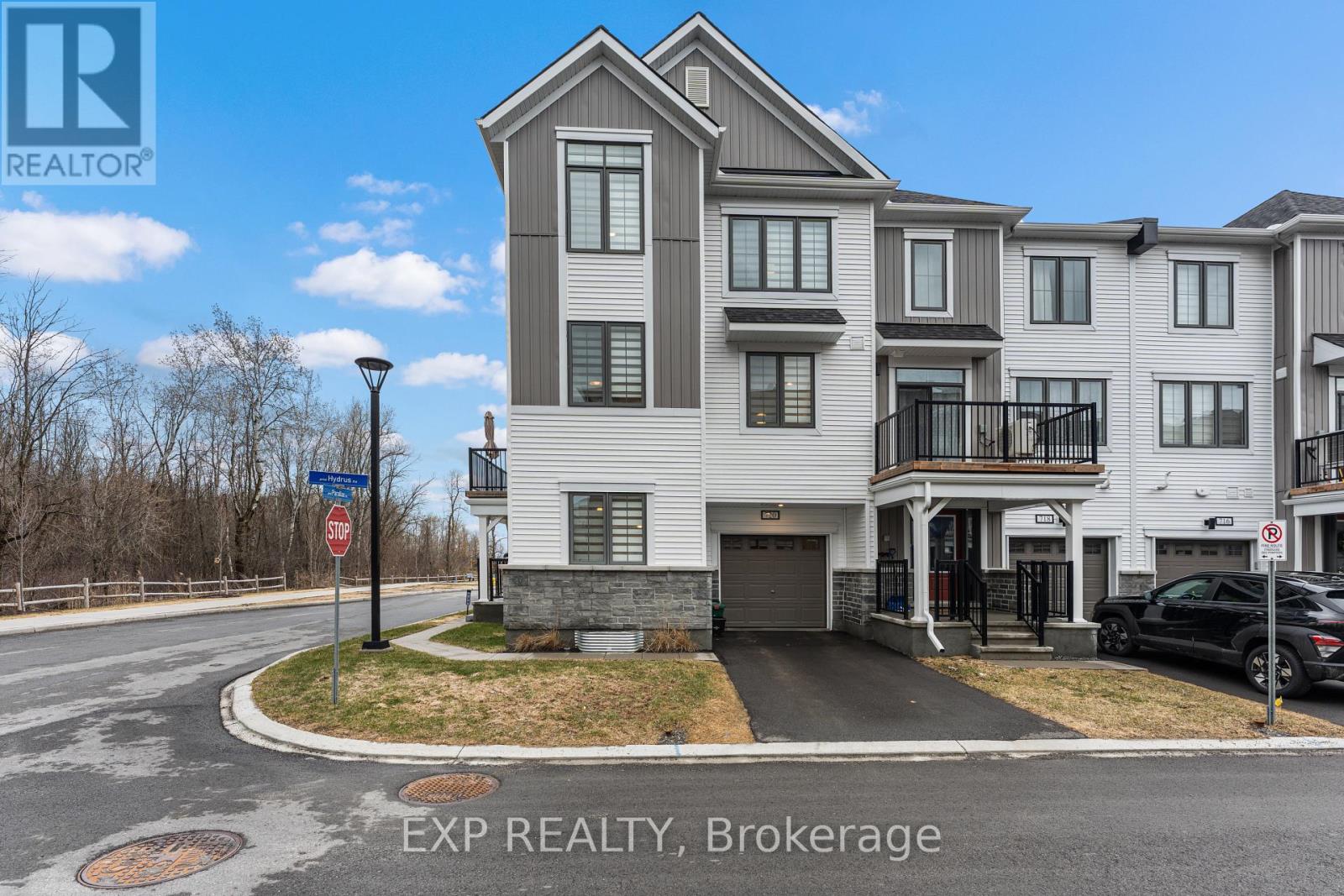 720 HYDRUS PRIVATE, Ottawa, Ontario