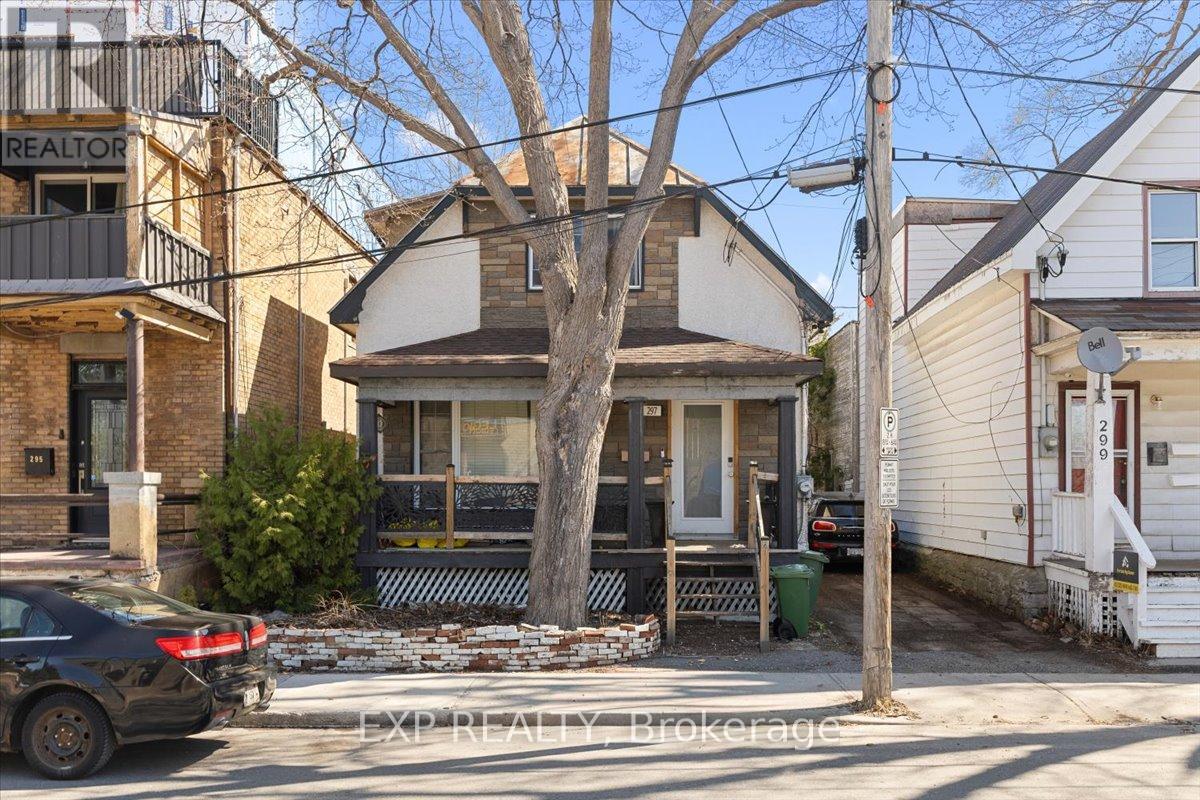 297 Cyr Avenue, Ottawa, Ontario  K1L 7N6 - Photo 2 - X12979062