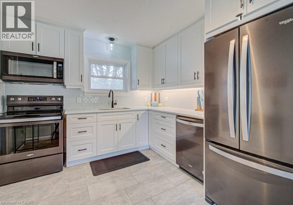 549 Dunbar Road, Kitchener, Ontario  N2M 2X1 - Photo 18 - 40824240