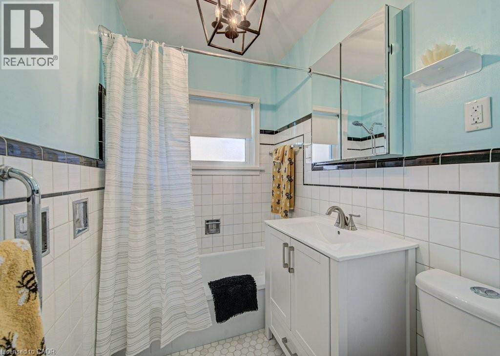 549 Dunbar Road, Kitchener, Ontario  N2M 2X1 - Photo 23 - 40824240