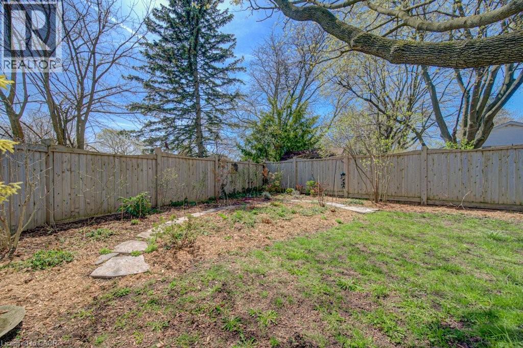 549 Dunbar Road, Kitchener, Ontario  N2M 2X1 - Photo 42 - 40824240