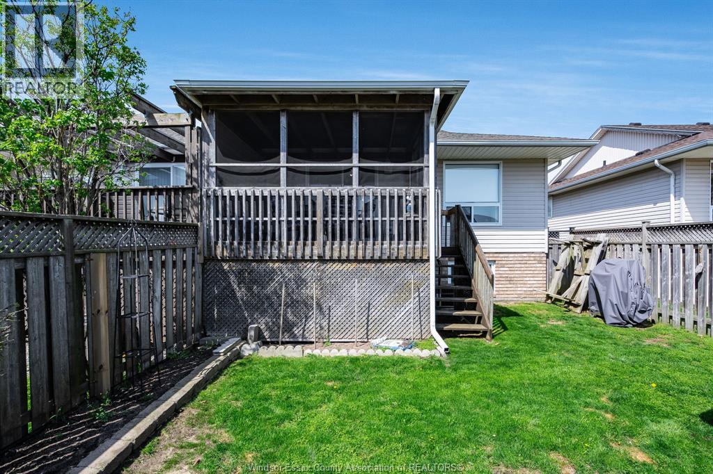 208 Bennie Avenue, Leamington, Ontario  N8H 5N9 - Photo 35 - 26009077