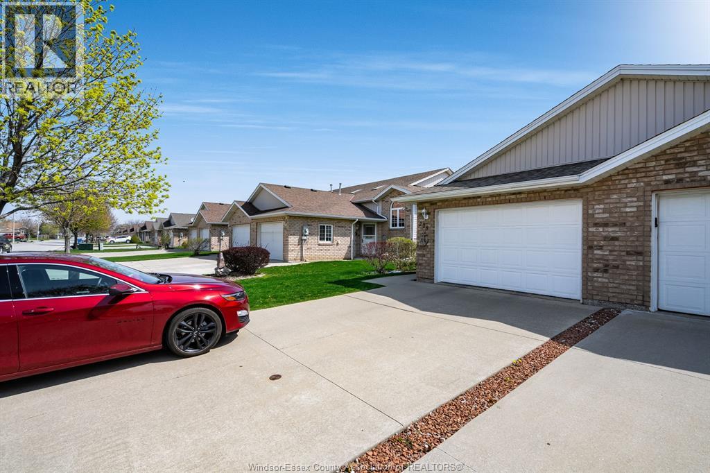 208 Bennie Avenue, Leamington, Ontario  N8H 5N9 - Photo 30 - 26009077