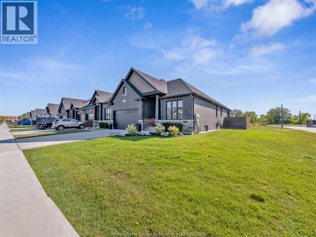 417 Matese, Lakeshore, Ontario  N8L 0A5 - Photo 4 - 26009233