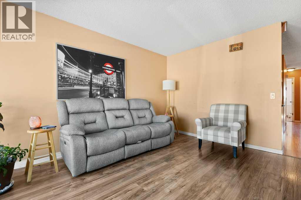 113 Ranch Glen Place Nw, Calgary, Alberta  T3G 1E9 - Photo 6 - A2299007