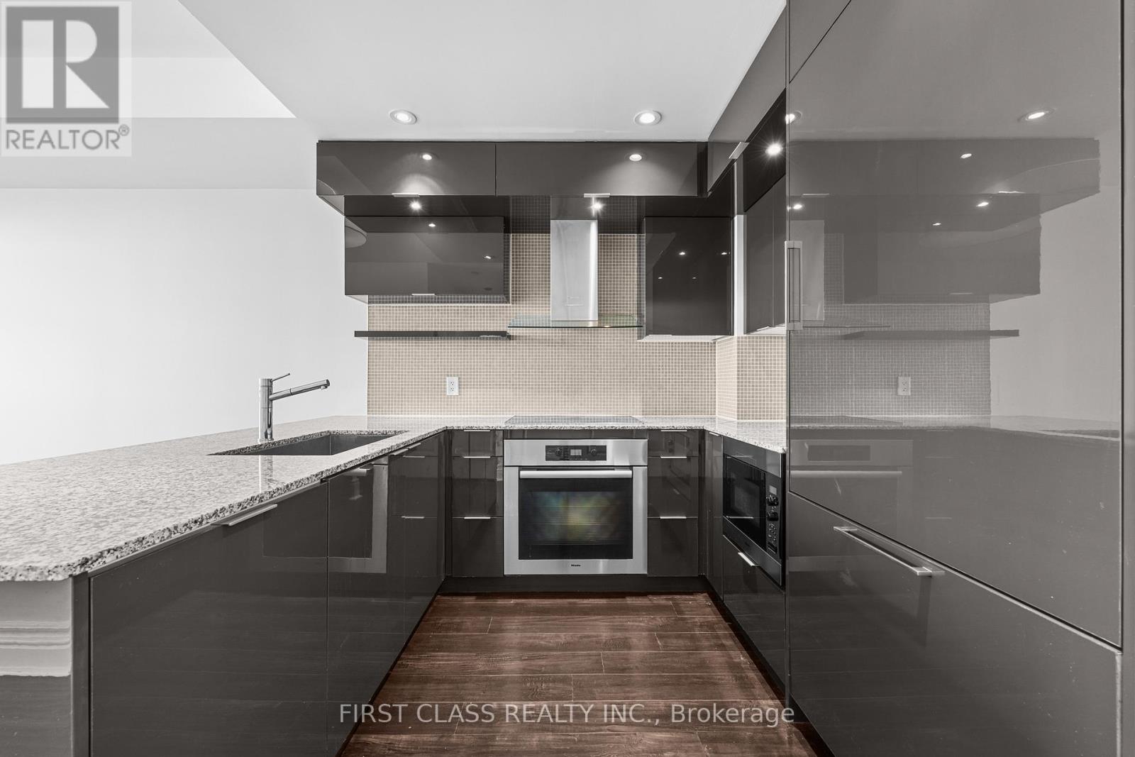 Ph-03 - 16 Brookers Lane, Toronto, Ontario  M8V 0A5 - Photo 4 - W13046620