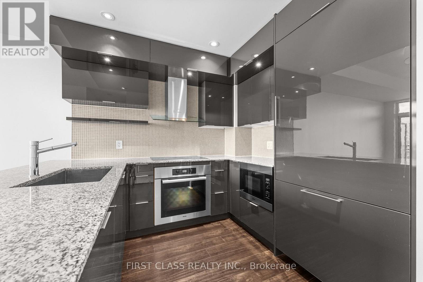 Ph-03 - 16 Brookers Lane, Toronto, Ontario  M8V 0A5 - Photo 5 - W13046620