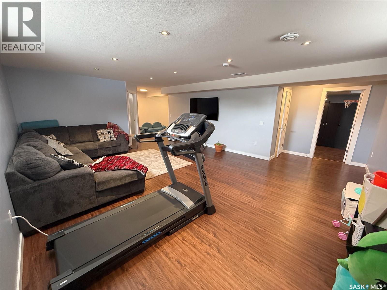 724 Quessy Drive, Martensville, Saskatchewan  S0K 0A2 - Photo 26 - SK033993