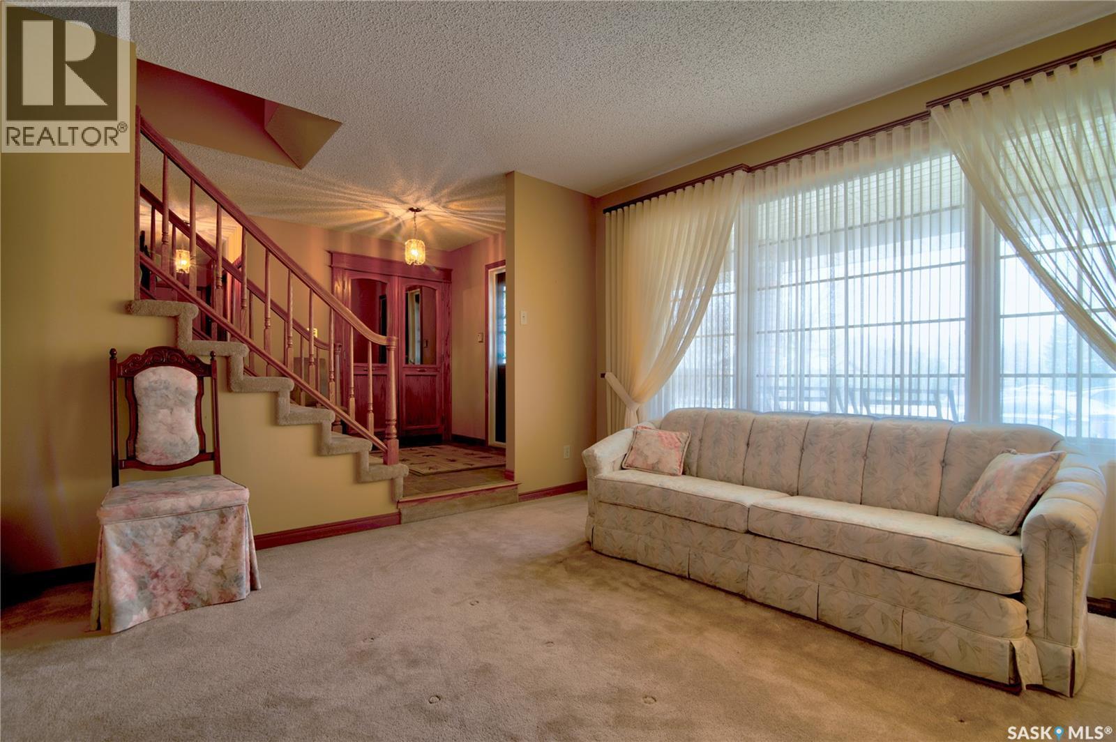 3623 Hanna Bay, Regina, Saskatchewan  S4S 7C8 - Photo 6 - SK033886