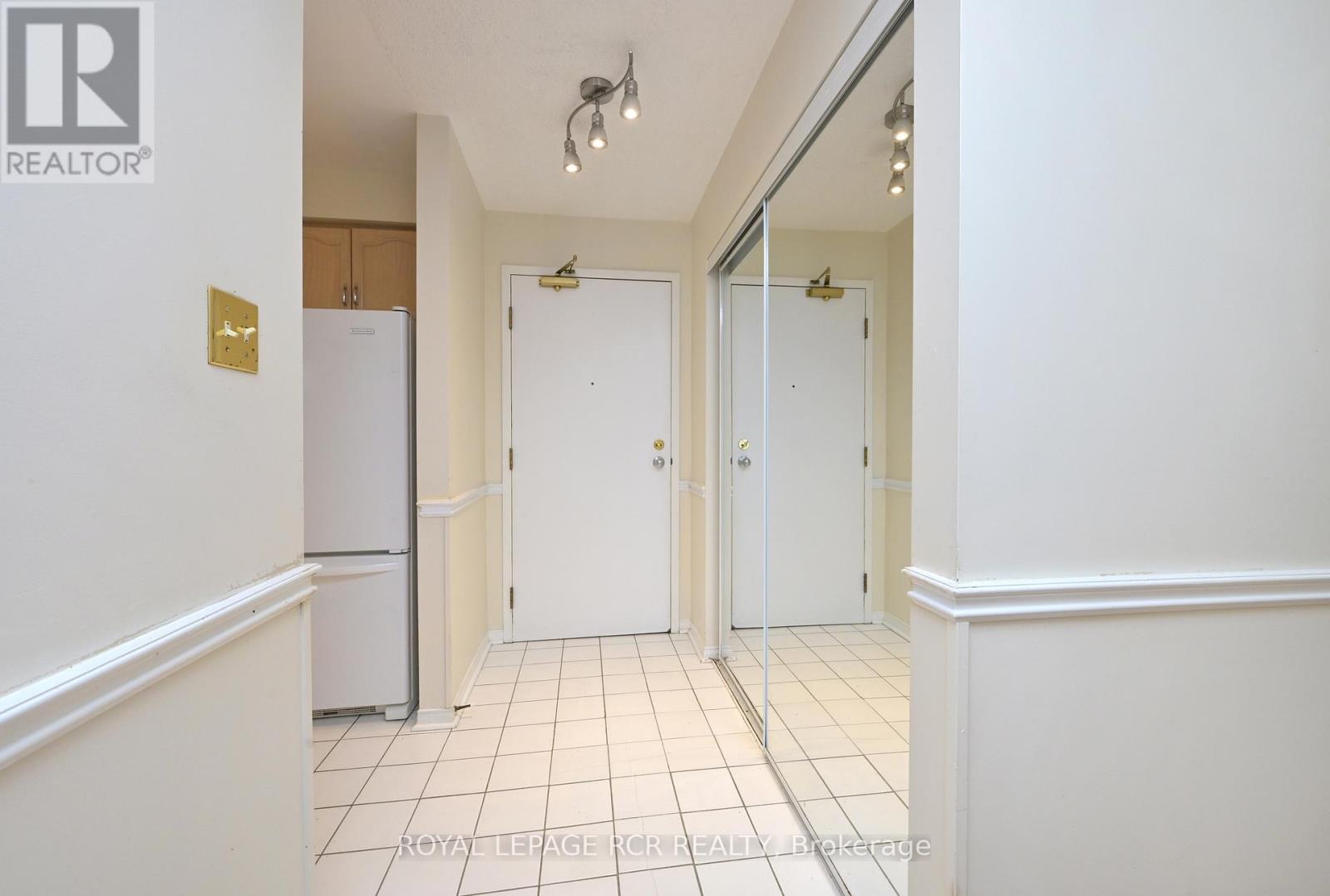 115 - 247 King Street N, New Tecumseth, Ontario  L9R 1N4 - Photo 3 - N12823274