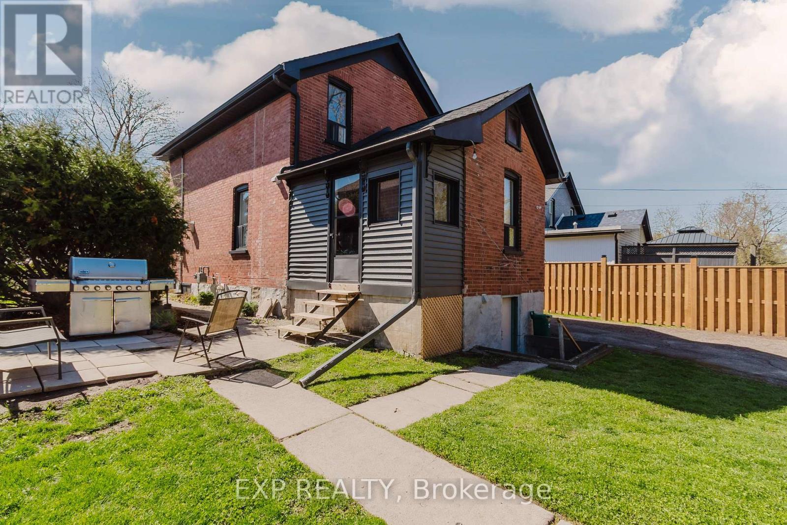 263 Shepherd Avenue, Cambridge, Ontario  N3C 1T7 - Photo 31 - X13046344