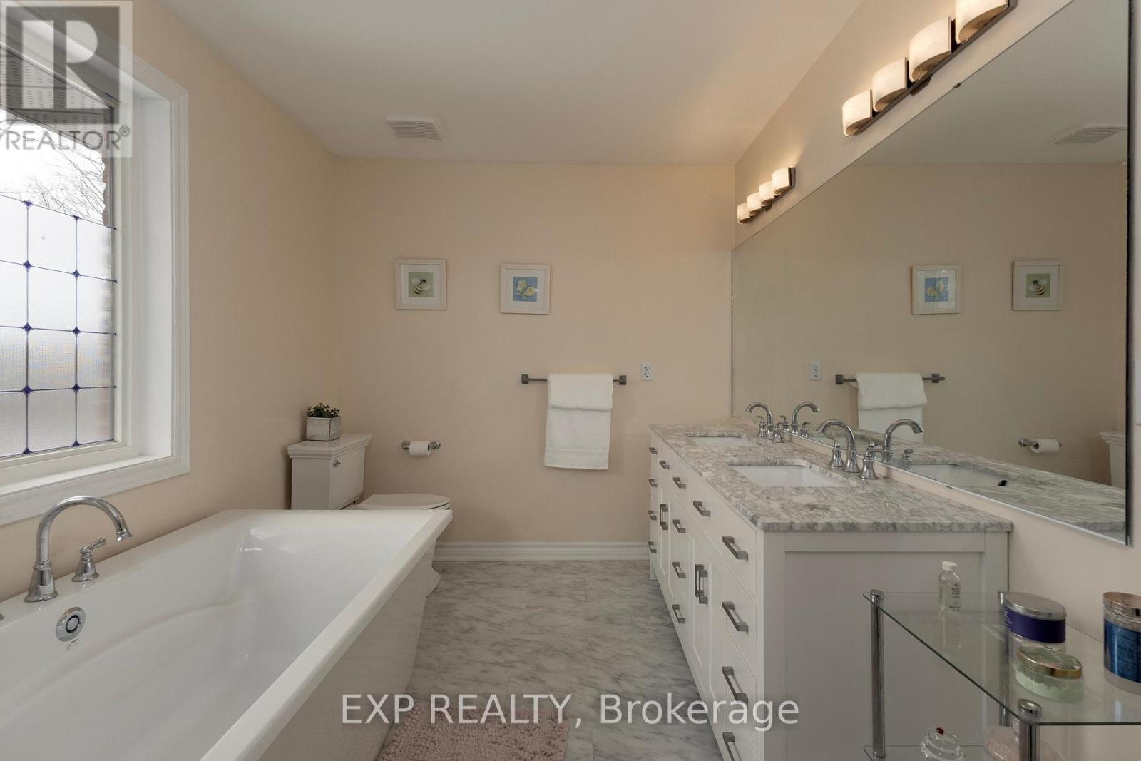 122 Parkview Drive, Thames Centre, Ontario  N0L 1G2 - Photo 24 - X12891652