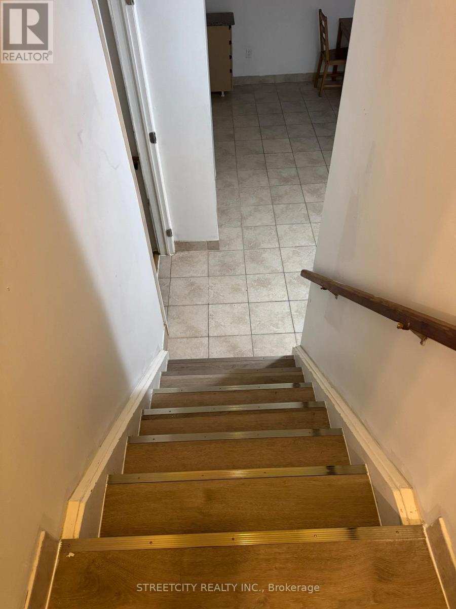 102 Paperbirch Crescent, London North, Ontario  N6G 1L7 - Photo 17 - X13046766