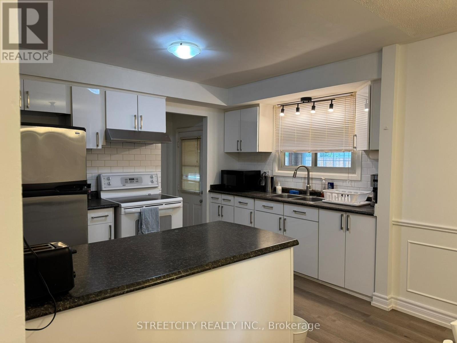 102 Paperbirch Crescent, London North, Ontario  N6G 1L7 - Photo 7 - X13046766