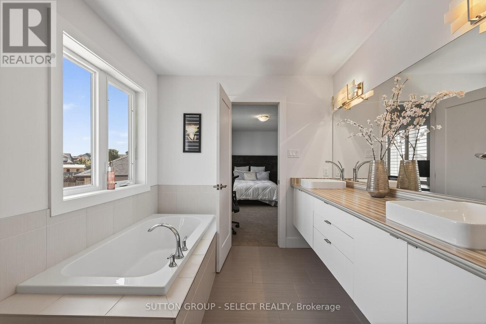 1879 Couldridge Way, London North, Ontario  N6G 5B4 - Photo 25 - X13046788