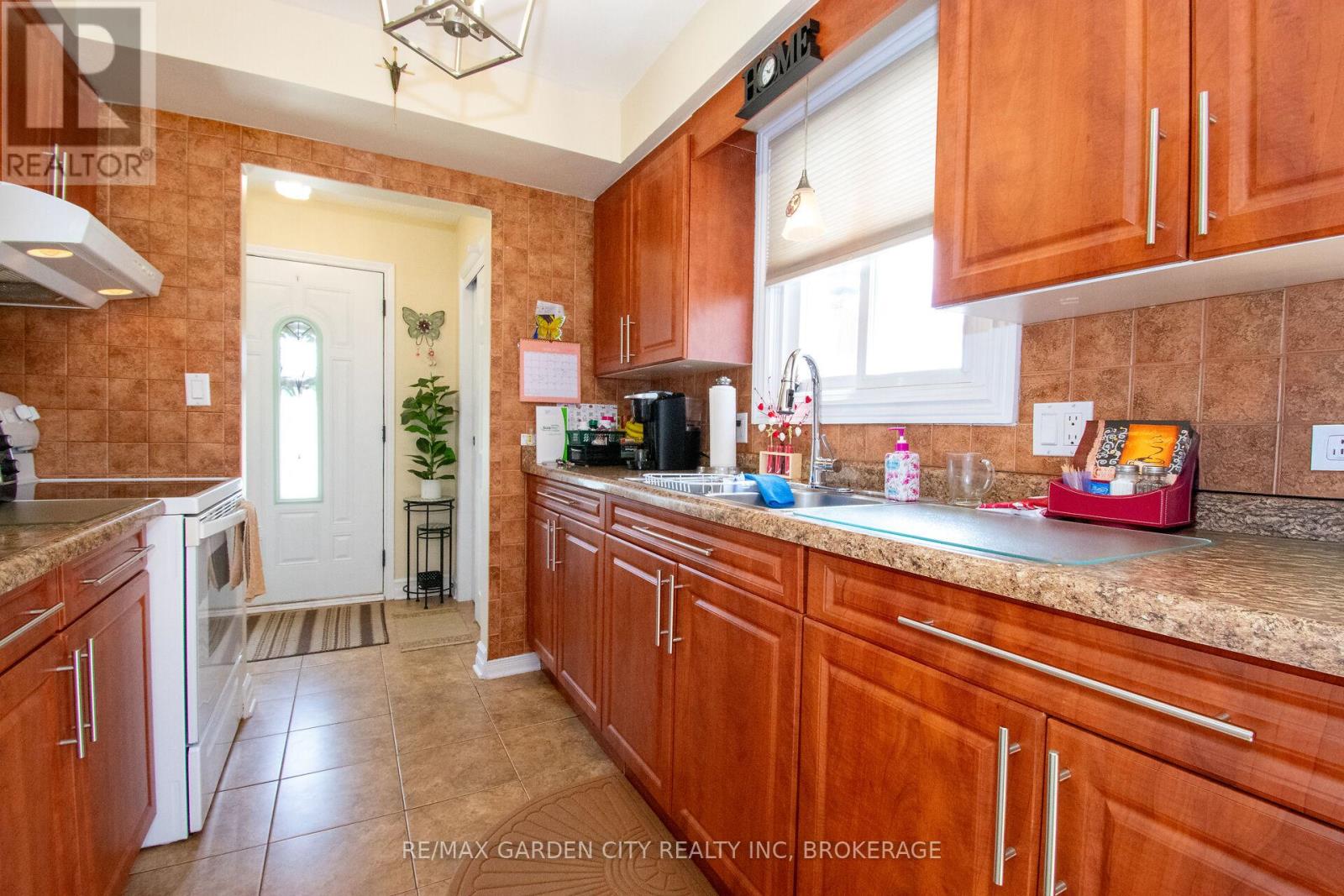 56 Terrace Avenue, Welland, Ontario  L3C 2C4 - Photo 15 - X13046716