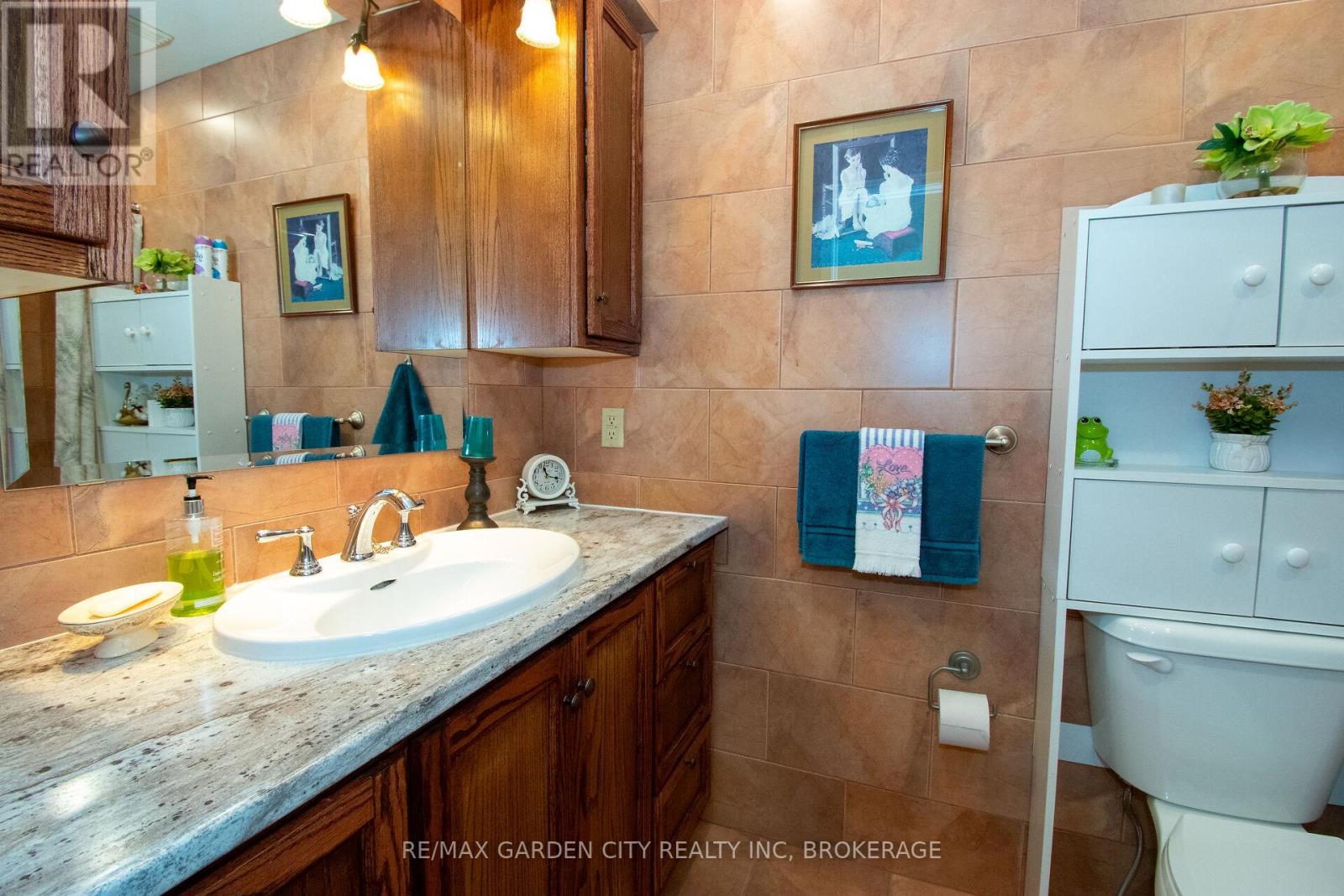 56 Terrace Avenue, Welland, Ontario  L3C 2C4 - Photo 18 - X13046716