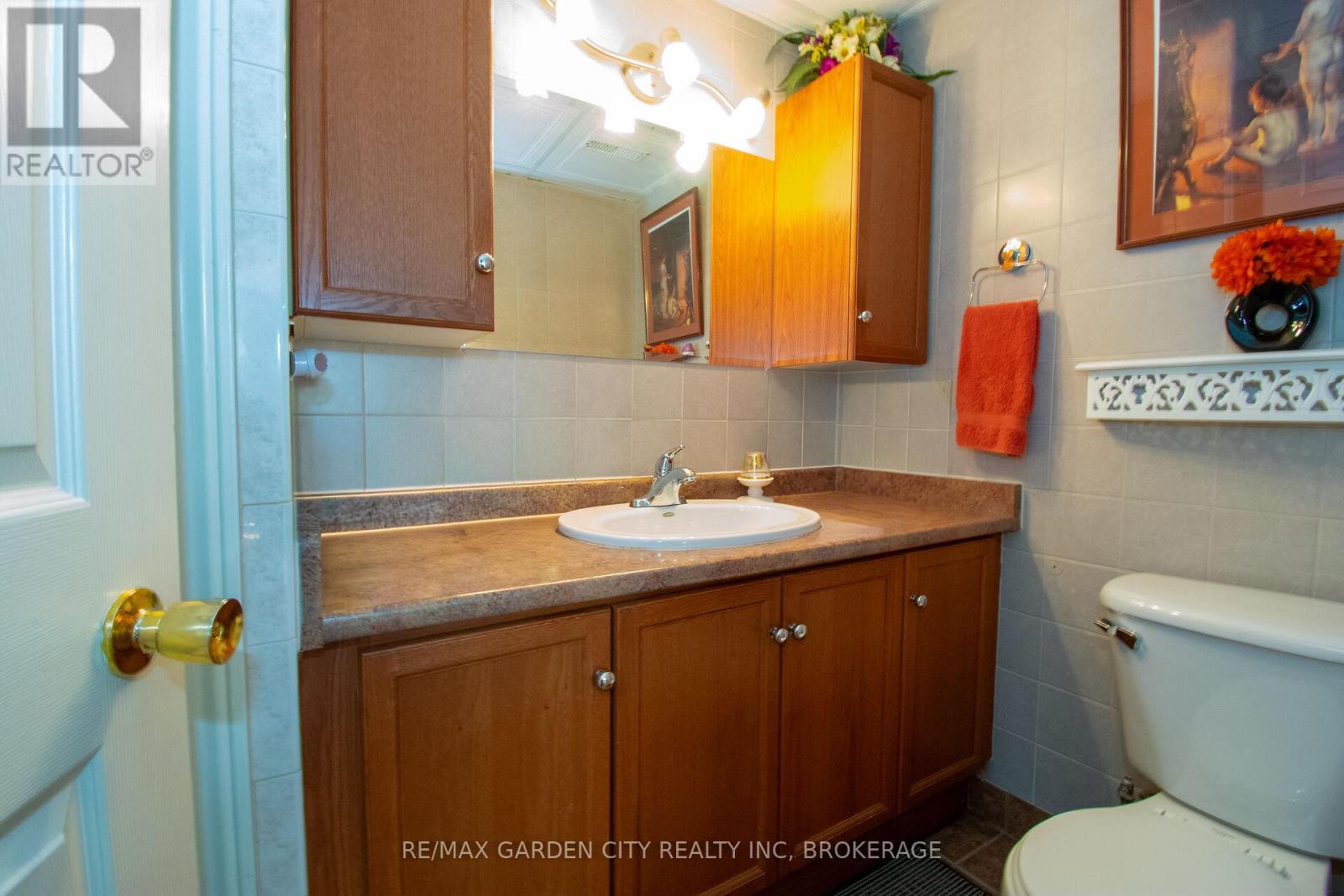 56 Terrace Avenue, Welland, Ontario  L3C 2C4 - Photo 30 - X13046716