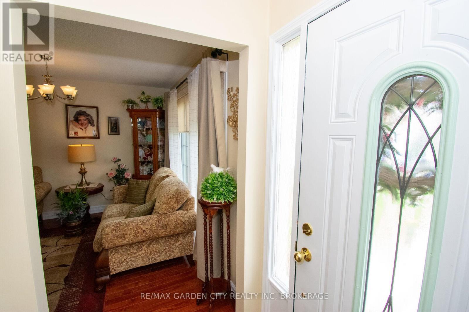 56 Terrace Avenue, Welland, Ontario  L3C 2C4 - Photo 6 - X13046716