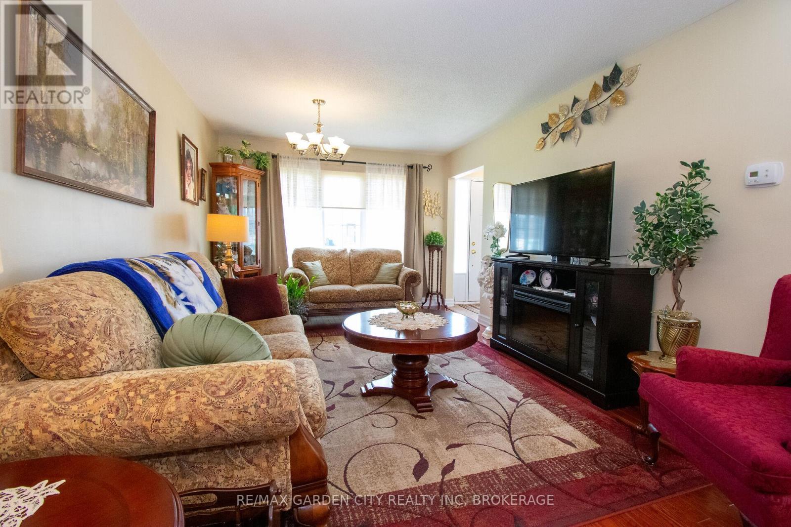 56 Terrace Avenue, Welland, Ontario  L3C 2C4 - Photo 9 - X13046716