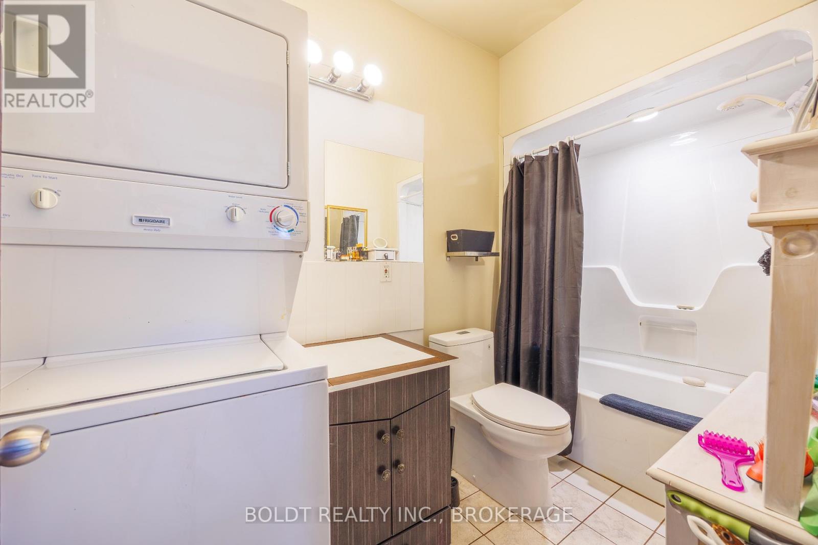 9694 Willoughby Drive, Niagara Falls, Ontario  L2G 0X1 - Photo 15 - X13046760