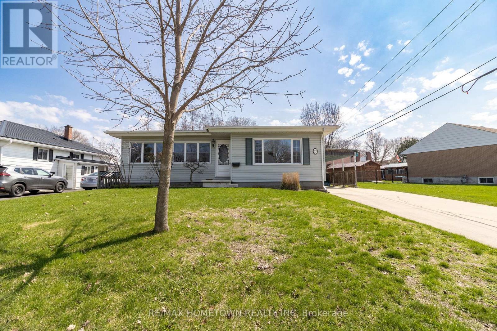 47 Bisley Crescent, Brockville, Ontario  K6V 2T9 - Photo 3 - X13046732
