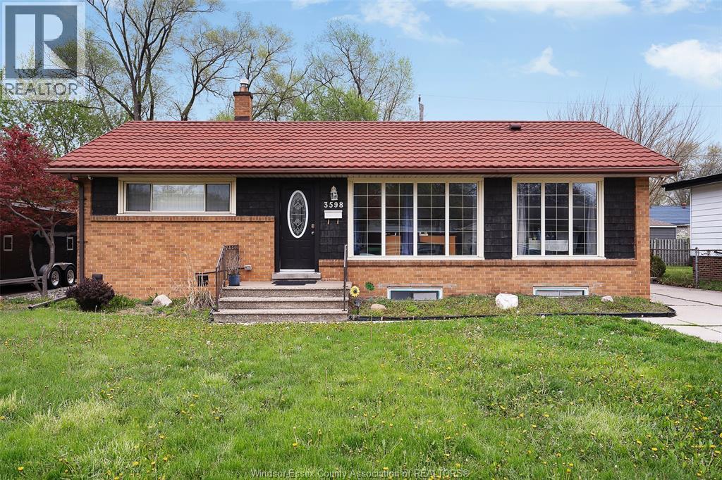 3598 Rankin Avenue, Windsor, Ontario  N9E 3C5 - Photo 3 - 26009231