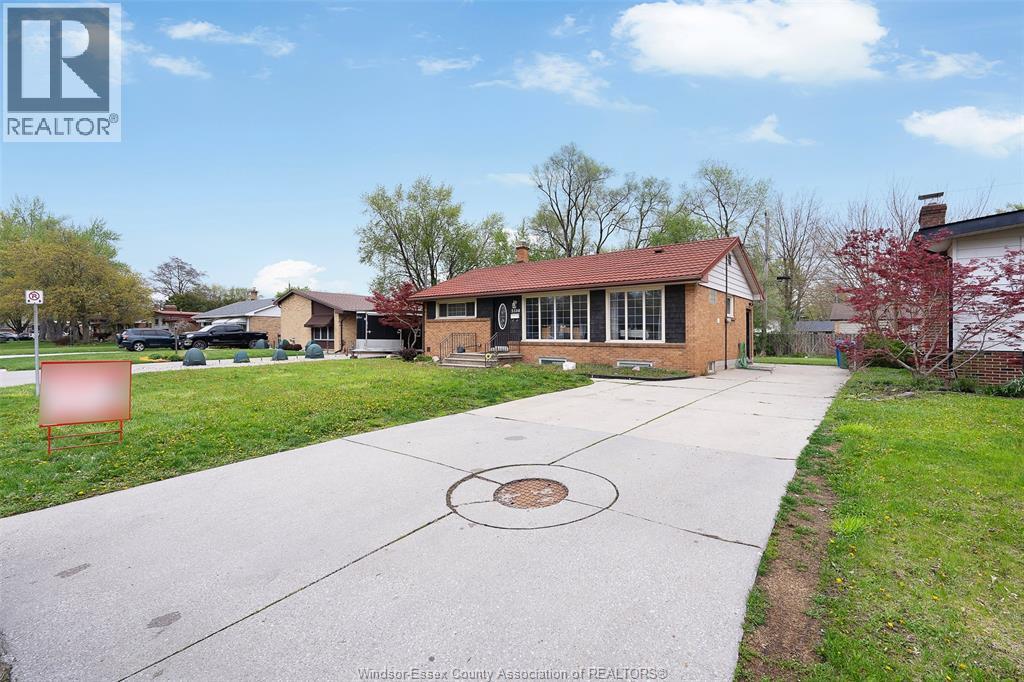3598 Rankin Avenue, Windsor, Ontario  N9E 3C5 - Photo 4 - 26009231