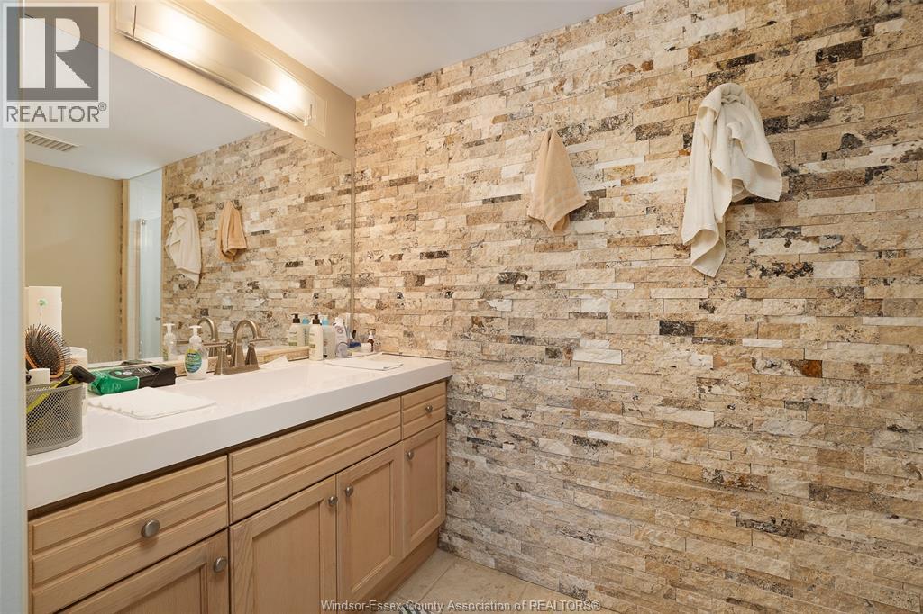 401 Grand Marais Road West Unit# 205, Windsor, Ontario  N9E 4S2 - Photo 16 - 26009229