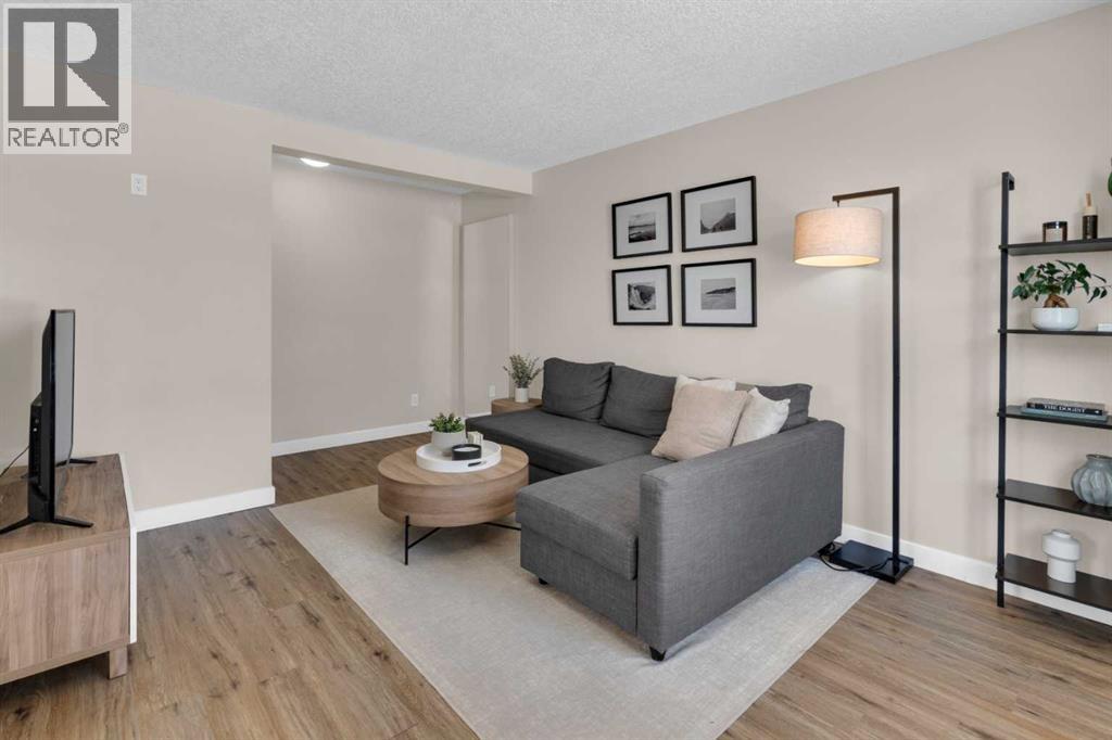 78, 740 Bracewood Drive Sw, Calgary, Alberta  T2W 3N3 - Photo 3 - A2296268