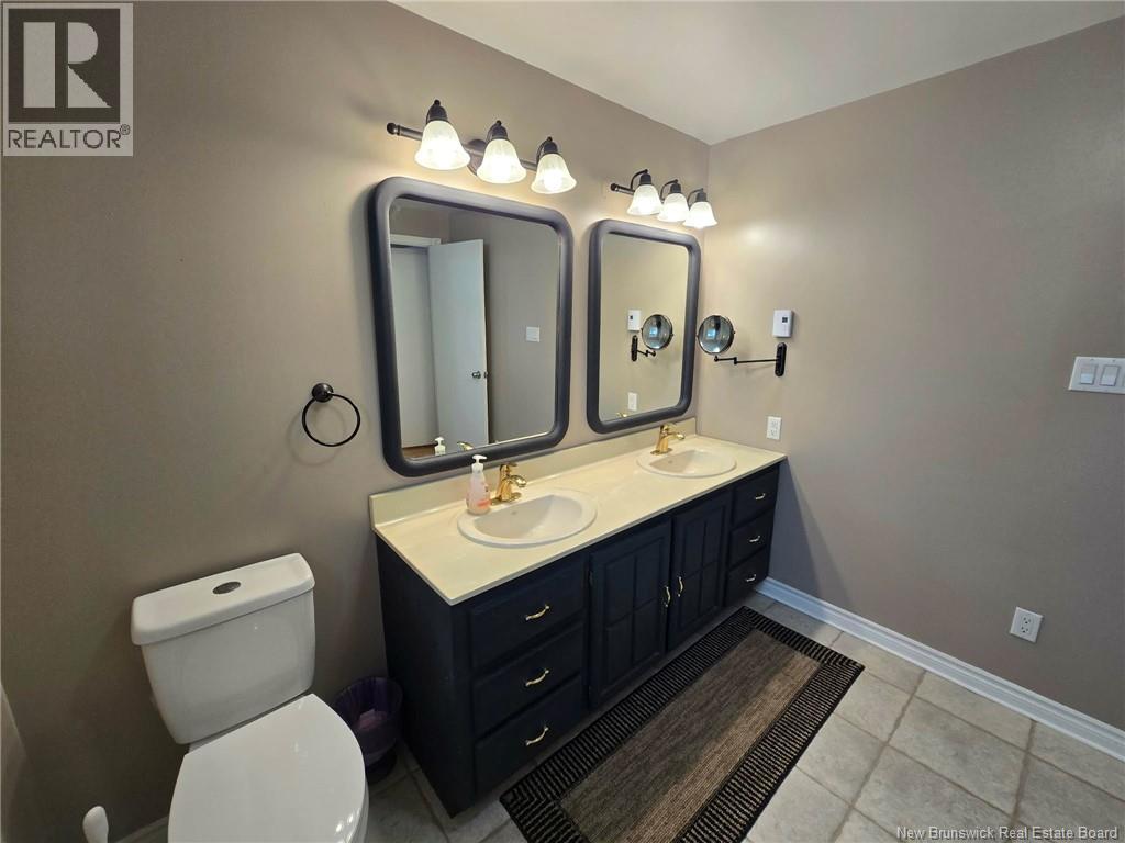 81 Principale, Pointe-Verte, New Brunswick  E8J 2W2 - Photo 40 - NB137235