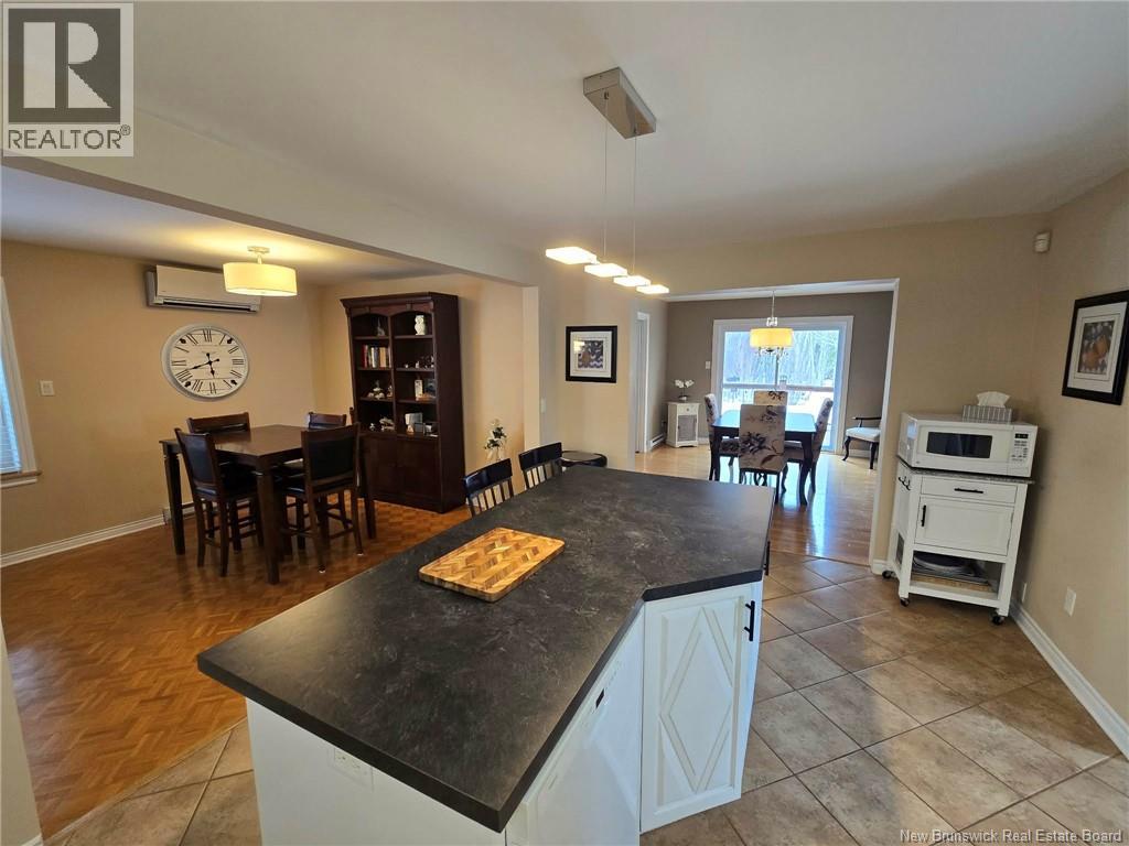 81 Principale, Pointe-Verte, New Brunswick  E8J 2W2 - Photo 19 - NB137235
