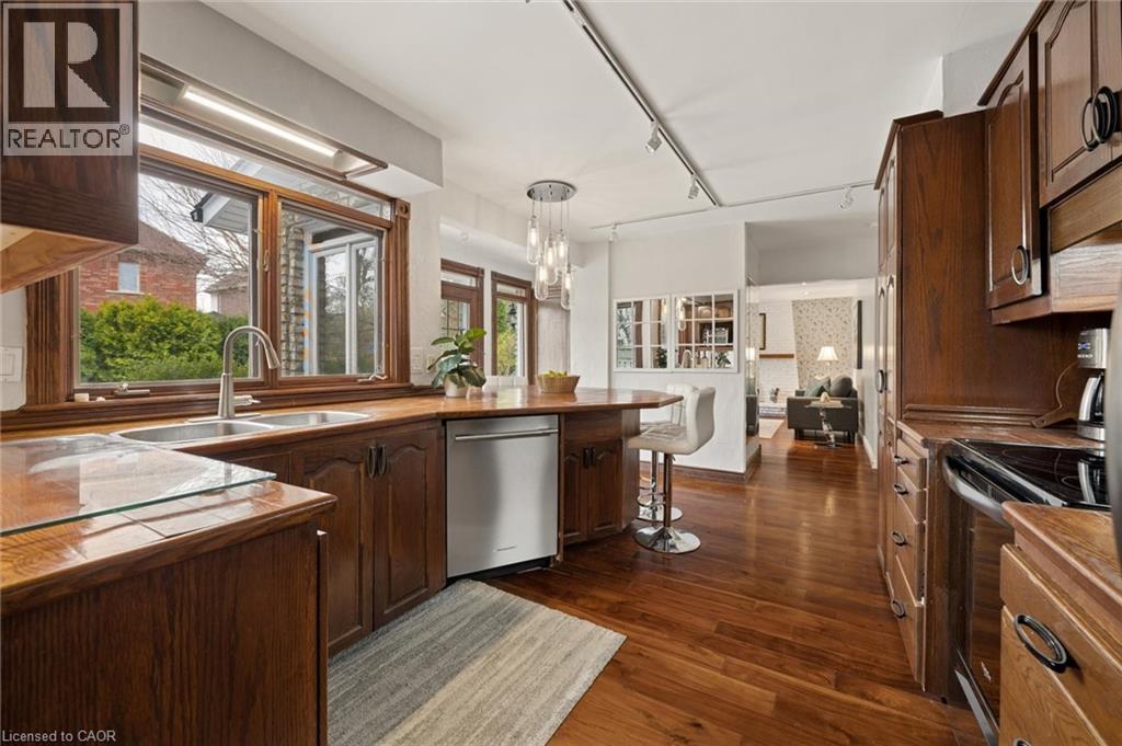 12 Burnhamill Place, Etobicoke, Ontario  M9C 3S4 - Photo 11 - 40824329