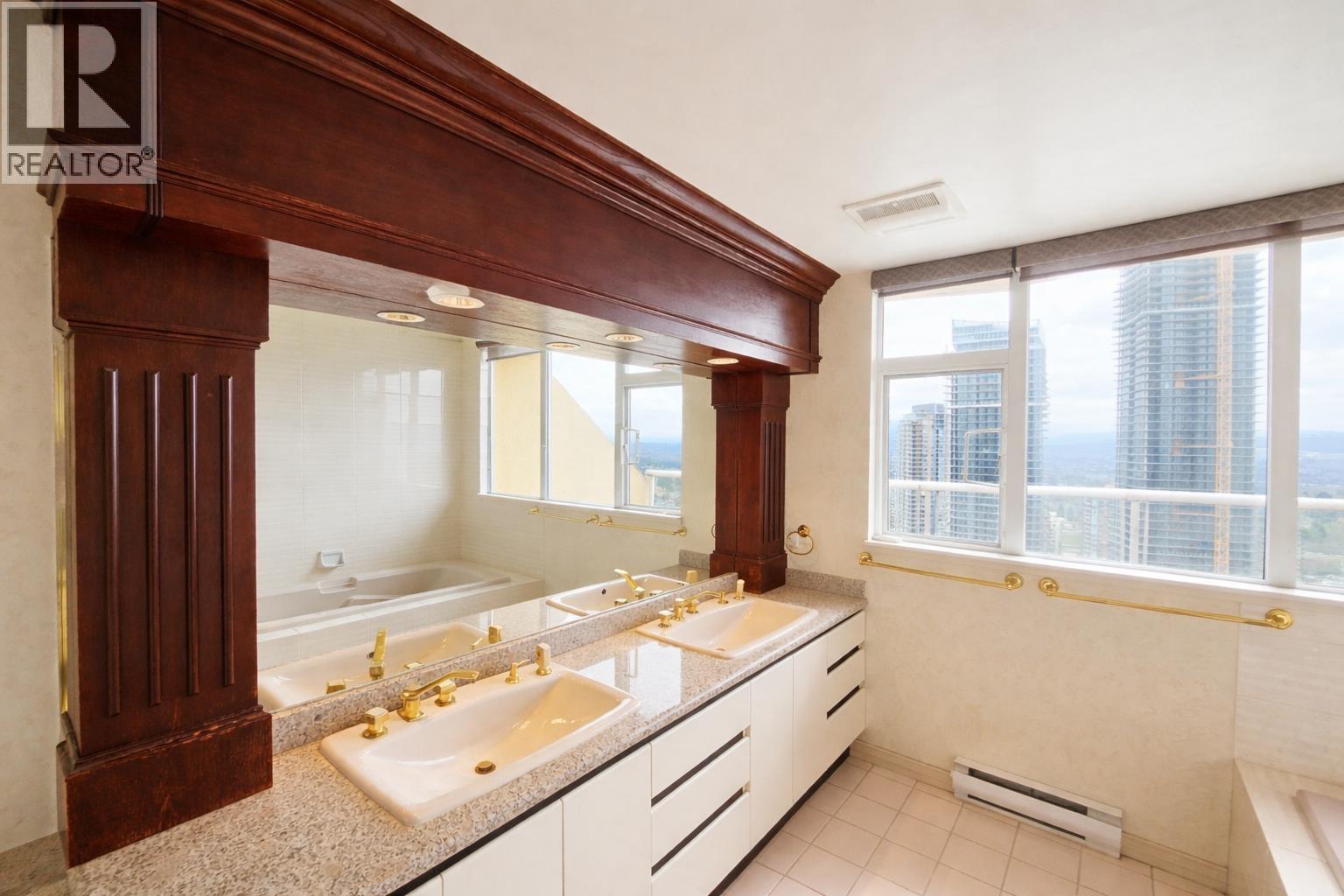 2500 6521 Bonsor Avenue, Burnaby, British Columbia  V5H 4N3 - Photo 20 - R3111642