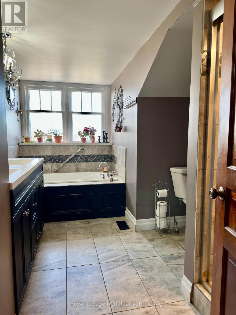 388 Durham Road E, West Grey, Ontario  N0G 1R0 - Photo 34 - X13046740